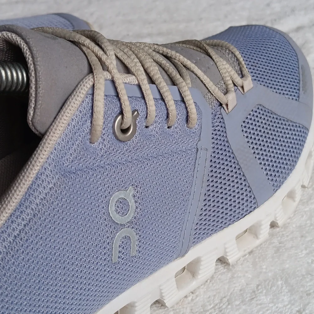 NWOT On Running Nimbus Cloud 5 - Picture 11 of 16